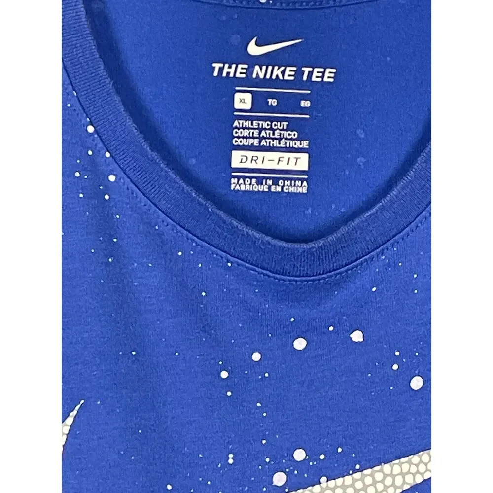 Nike brand men's t shirt Size XL